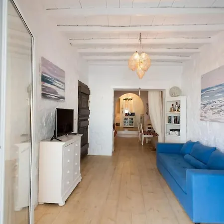 Gorgeous W Ocean Views And Shared Pools!