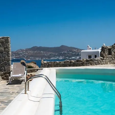 Gorgeous W Ocean Views And Shared Pools! *